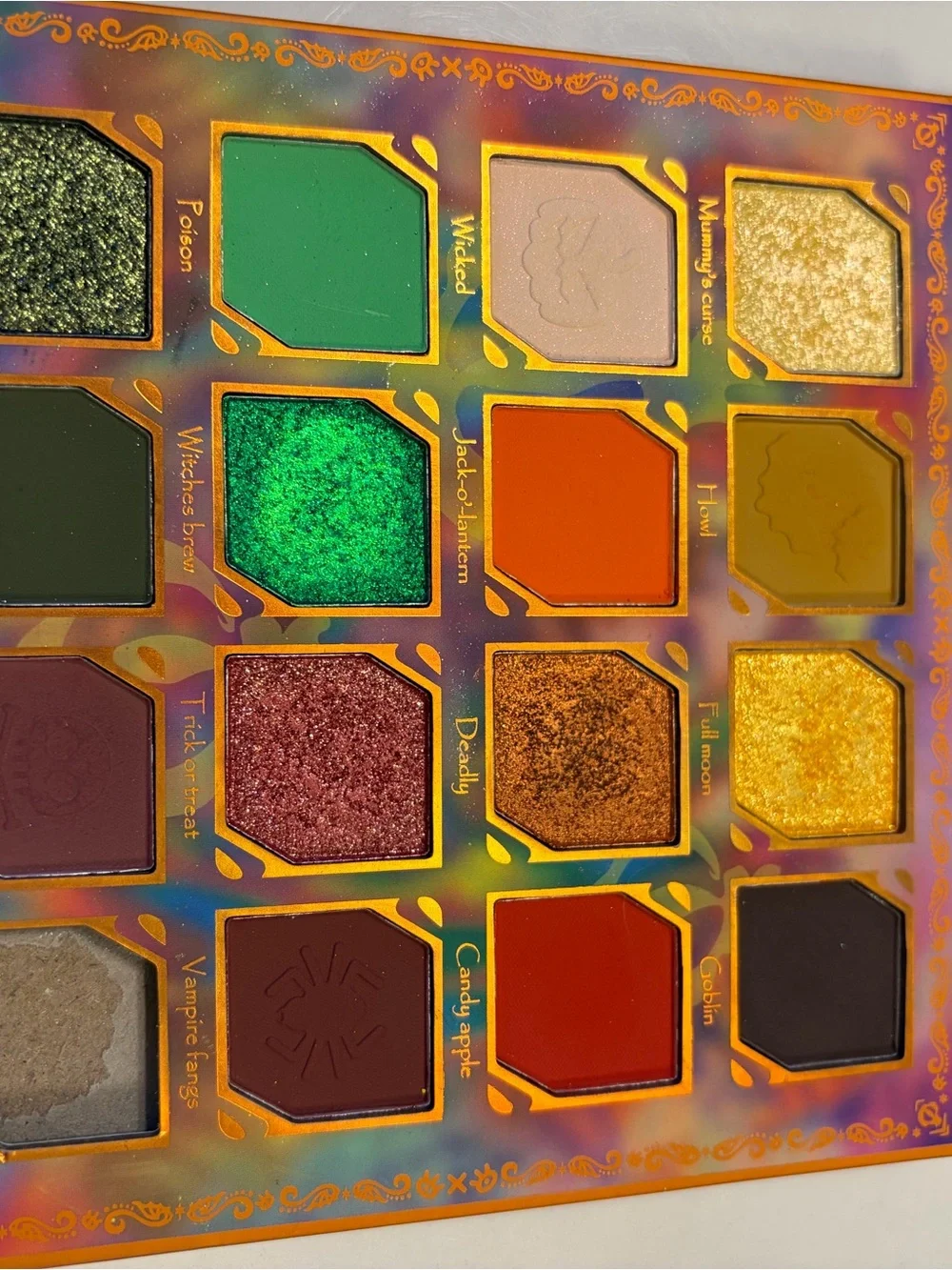 Trick Or Treat Palette — Colorful Halloween Eyeshadow by Odens Eye